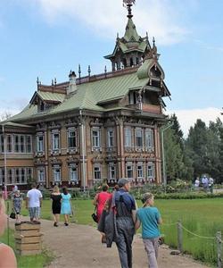 Лесной терем Асташово