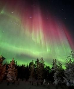 Северное сияние на Кольском полуострове