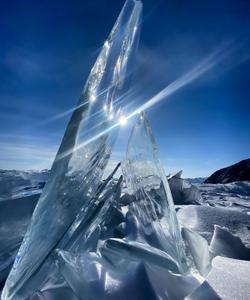 Лёд Байкала