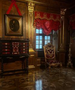 Большой Меншиковский дворец