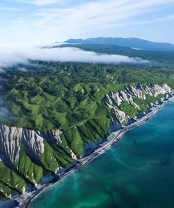 Белые скалы, остров Итуруп