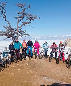 туристы на острове Ольхон