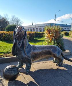 Памятник собаке по имени Бобка, Кострома