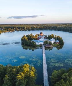 Свято-Введенский Островной женский монастырь
