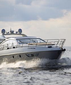 Яхта Azimut 62S