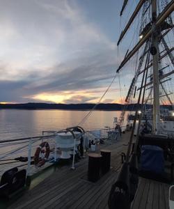 Экспедиция на паруснике