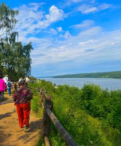 Вид на реку Волга в районе города Плёс