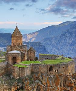 Татевский монастырь