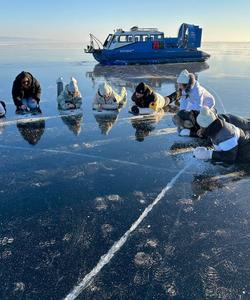 Байкальский лед