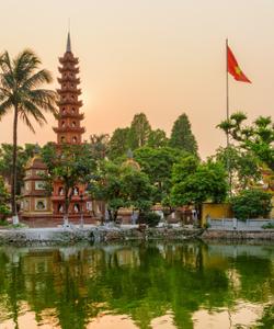 Пагода Чанкуок в Ханое