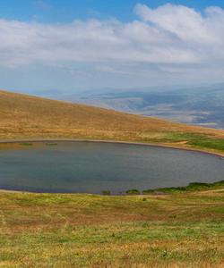 Вулкан Армаган