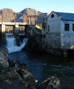 Чемальская гидроэлектростанция