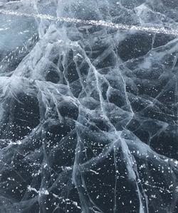 Лед Байкала