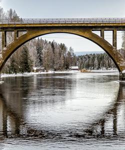 Мост через реку Янисйоки в Карелии