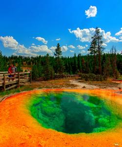 Озеро Утренней Славы (Morning Glory Pool)