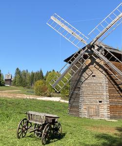 Архитектурно-этнографический музей Хохловка