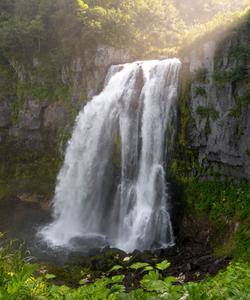 Водопад Снежный барс