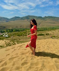 Бархан Сарыкум