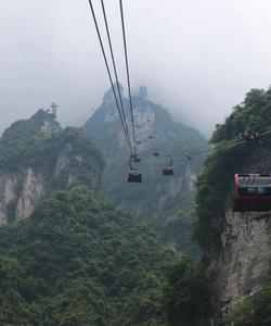 Канатная дорога на гору Тяньмэнь