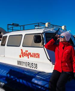 Экскурсия на хивусе по льду Байкала