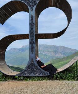 Арт-объект «Буква Æ»