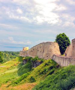 Изборская крепость