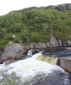 Водопад реки Титовки
