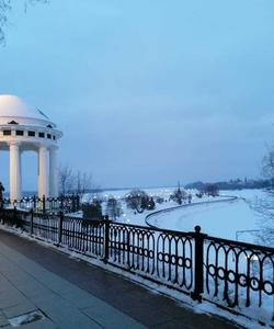 Беседка над ярославской "стрелкой"