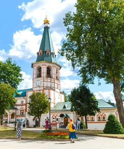 Иверский Валдайский мужской монастырь