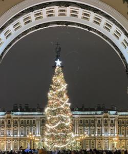 Дворцовая площадь в Санкт-Петербурге