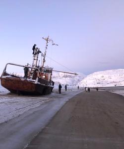 Кладбище кораблей Териберка