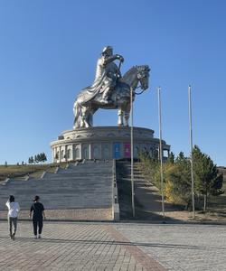 Статуя Чингисхана