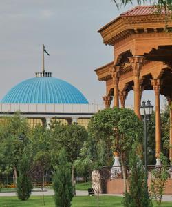 Сквер Амира Тимура в Ташкенте