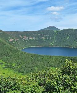 Озеро Толмачева на Камчатке