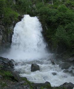 Водопад Корбу