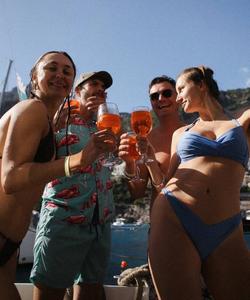 Вечеринки на яхте в Греции