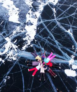 Лёд Байкала