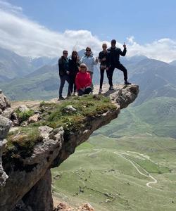 Язык тролля в Безенгийском ущелье