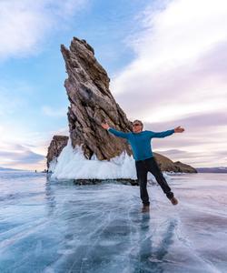 Лед Байкала