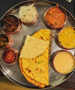 Местная кухня