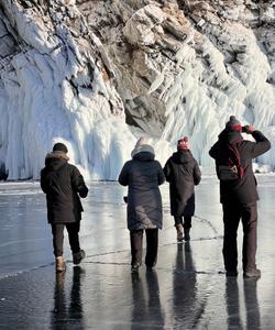 Лёд Байкала