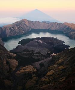 Вулкан Ринджани на острове Ломбок