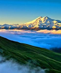 Вид на Эльбрус