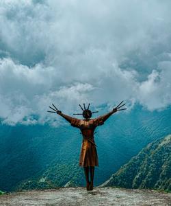 Арт-объект Танец с кинжалами