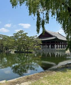 Павильон Кёнхверу