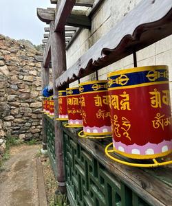 Молитвенные барабаны