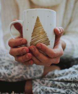 атмосфера новогоднего вечера