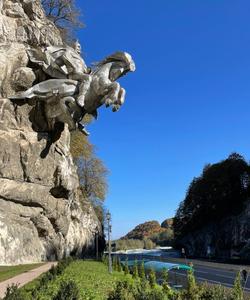 монумент Ныхас Уастырджи