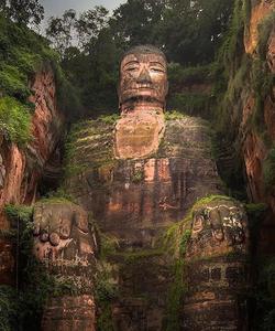 Статуя Будды в Лэшане