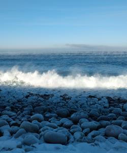 Пляж Яйца дракона в Териберке